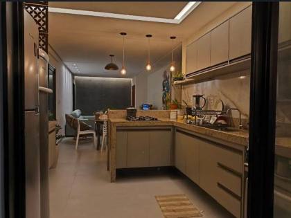 Vendo Casa no Condomínio Praias do Sul III sendo 4 suítes e Piscina