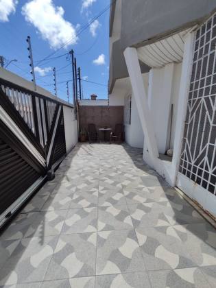 Casa 4/4 2 pavimentos à Venda no Orlando Dantas