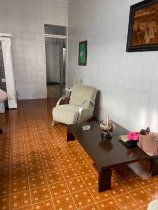 Casa 2 Pavimentos À Venda com 5/4 Sendo 4 suítes na Treze de Julho