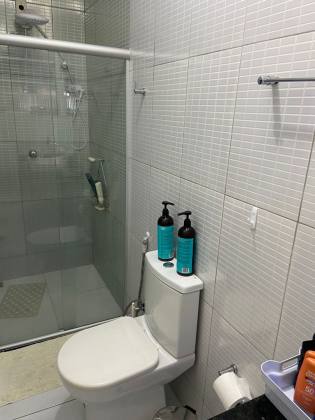 Casa 2 Pavimentos À Venda com 5/4 Sendo 4 suítes na Treze de Julho