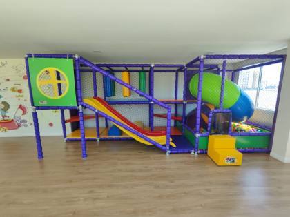 Apartamento Para Alugar com 3 quartos 1 suítes no bairro Luzia em Aracaju