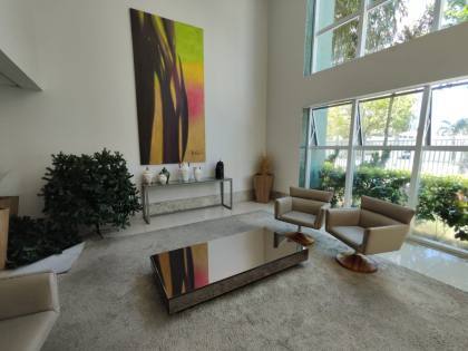 Apartamento Para Alugar com 3 quartos 1 suítes no bairro Luzia em Aracaju