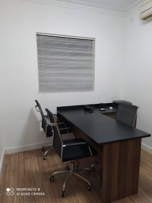 Vende-se Casa Com 126m²,Mobiliada Para Comercio  – Bairro Centro