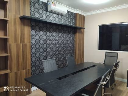 Vende-se Casa Com 126m²,Mobiliada Para Comercio  – Bairro Centro