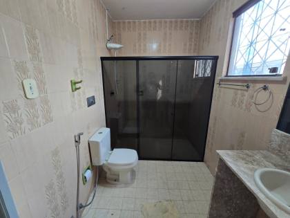 Casa Solta 350 Metros 3 Quartos e 2 Suítes no Bairro Suíssa