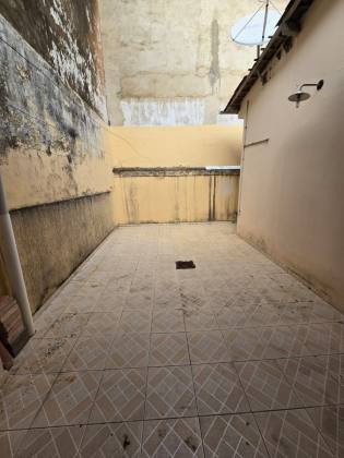 Casa Solta 350 Metros 3 Quartos e 2 Suítes no Bairro Suíssa