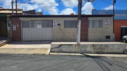 Casa Para Alugar com 3 quartos 1 suíte no Bairro Suíssa