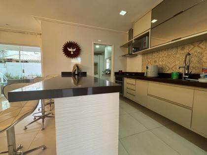 Casa de 250m² à venda no Fragatta 4 quartos, sendo 2 suítes