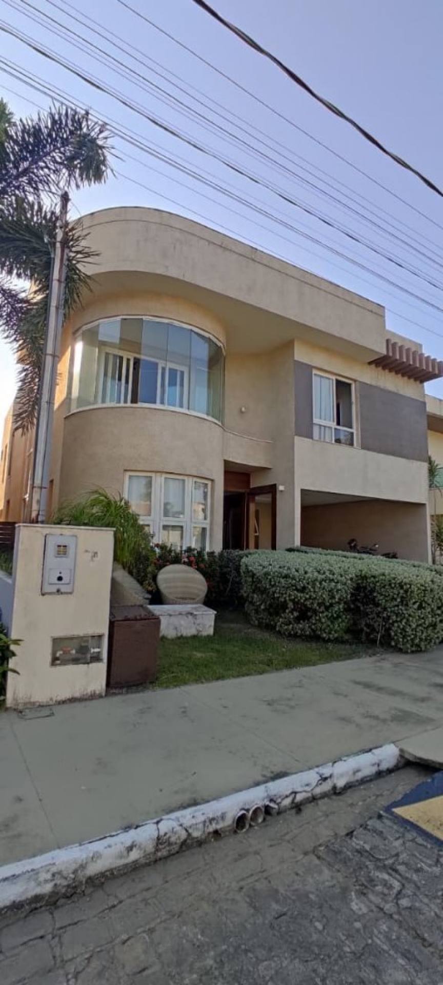 Casa de Alto Padrão à Venda no Reserva Aruanã – 4 Suítes + Área Gourmet