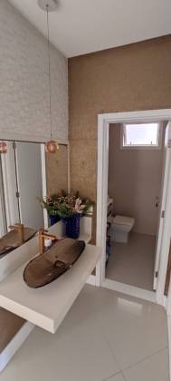 Casa de Alto Padrão à Venda no Reserva Aruanã – 4 Suítes + Área Gourmet