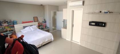 Casa de Alto Padrão à Venda no Reserva Aruanã – 4 Suítes + Área Gourmet