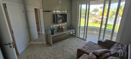 Alugo Casa Alto Padrão Mobiliada  Com 4 Suítes No Residencial Reserva Aruanã