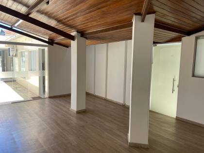 Aluga-se Sala Comercial Na Galeria Carinne Mendes