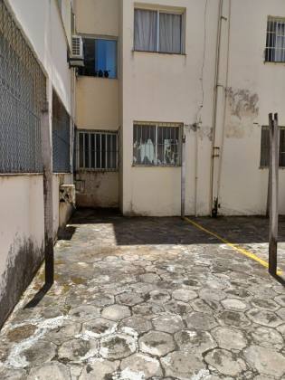 Apartamento Térreo 160M²  À Venda No Condomínio Vina Del Mar - Bairro Grageru