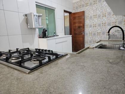 Casa à venda de 112m² na Atalaia com 3 quartos sendo 1 suíte