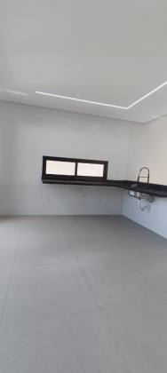 Casa à Venda de 200m² no Villaredo Barra 3 Quartos Sendo 1 suíte