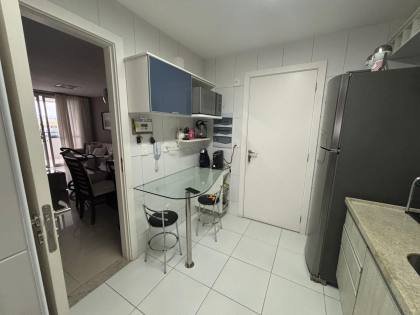 Apartamento Para Alugar com 3 quartos 2 suítes Vita Plaza no bairro Grageru em Aracaju