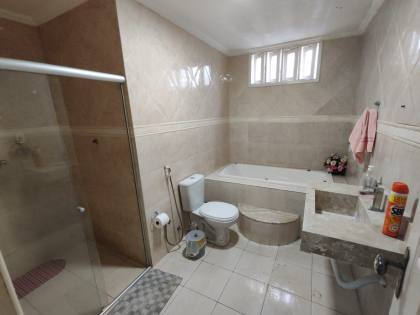 Alugo casa 320m² residencial/comercial na Farolândia com 10 quartos, 2 suíte.