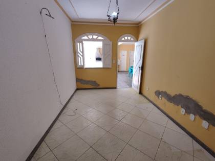 Alugo casa 320m² residencial/comercial na Farolândia com 10 quartos, 2 suíte.