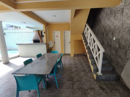 Alugo casa 320m² residencial/comercial na Farolândia com 10 quartos, 2 suíte.