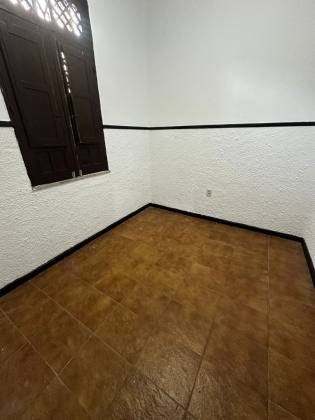 Alugo Casa no Residencial Vila Marta Maria com 4 Quartos e 1 Suíte