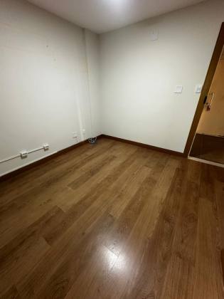 Excelente Sala Comercial com 24m² para Aluguel no Edifício Paulo Figueiredo