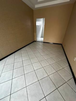 Excelente Casa para Aluguel com 3 Quartos Sendo 1 Suíte – Bairro Suíça