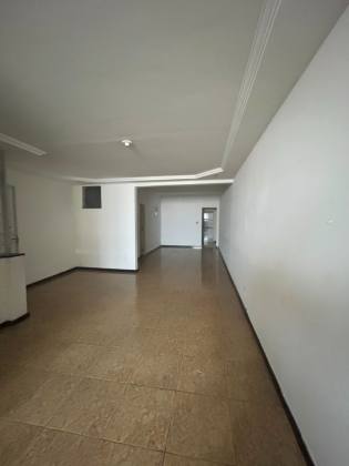 Sobrado Amplo com 375m² 2 quartos e 4 suítes para Locação Residencial ou Comercial