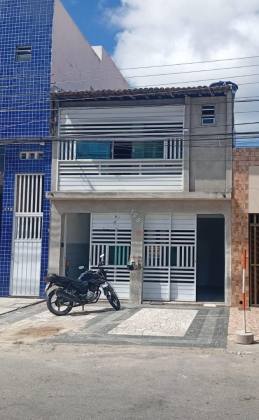 Casa Duplex com 150m² à Venda 5/4 sendo 1 suíte no Santo Antônio