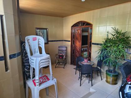 Casa com 189m² À Venda com 2 quartos sendo 1 suíte no Dom Luciano