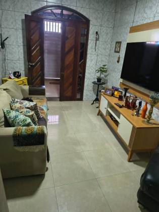 Casa com 189m² À Venda com 2 quartos sendo 1 suíte no Dom Luciano