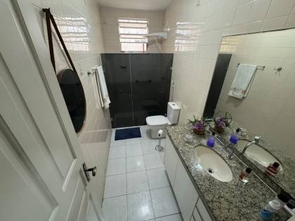 Casa 3/4 com Suíte + Apartamento Independente | Terreno 10x24 | Posição Norte | Pereira Lobo
