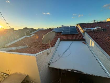 Casa 3/4 com Suíte + Apartamento Independente | Terreno 10x24 | Posição Norte | Pereira Lobo