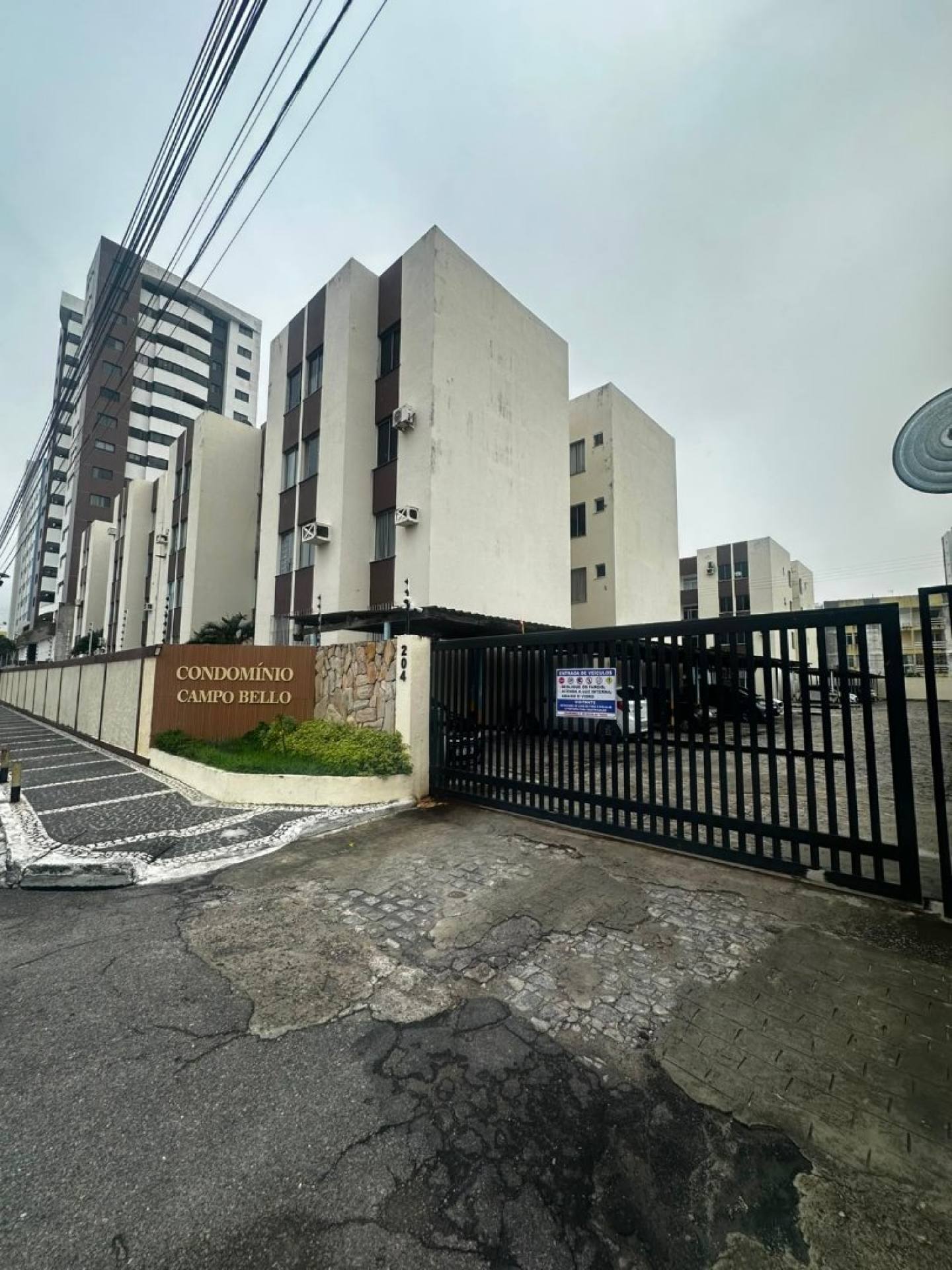 Apartamento Mobiliado para Alugar Com 3/4, Sendo 1 Suíte No Condomínio Campo Bello