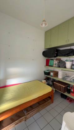 Casa à Venda no Condomínio Vila D'Este | 4 Quartos, 3 Suítes | Coroa do Meio