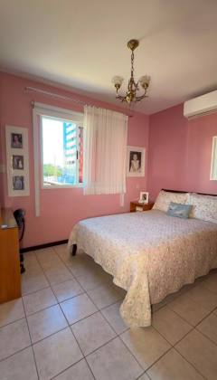 Casa à Venda no Condomínio Vila D'Este | 4 Quartos, 3 Suítes | Coroa do Meio