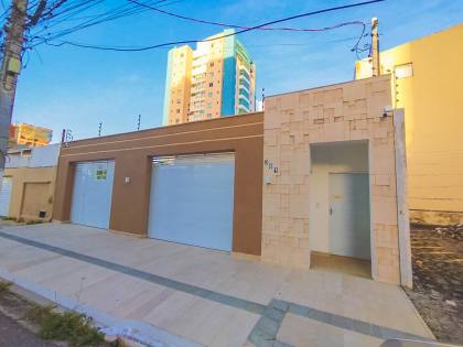 Casa à Venda na Atalaia