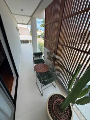 CASA DE ALTO PADRÃO À VENDA NO CONDOMÍNIO COSTA MARINA | 4 SUÍTES | ESQUINA | LAZER PRIVATIVO