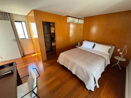 CASA DE ALTO PADRÃO À VENDA NO CONDOMÍNIO COSTA MARINA | 4 SUÍTES | ESQUINA | LAZER PRIVATIVO