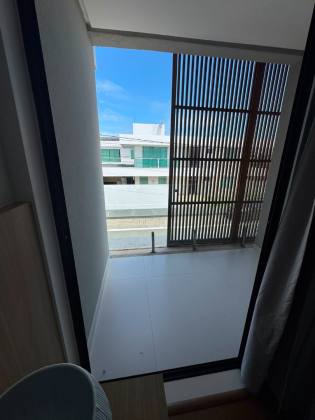 CASA DE ALTO PADRÃO À VENDA NO CONDOMÍNIO COSTA MARINA | 4 SUÍTES | ESQUINA | LAZER PRIVATIVO