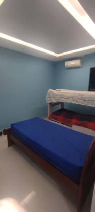Casa de 2 Pavimentos, Reformada e Espaçosa no Sol Nascente / JK