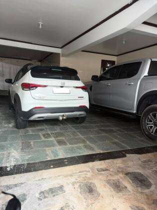 Alugo casa com 420m² com 6 quartos sendo 3 suítes no Salgado filho