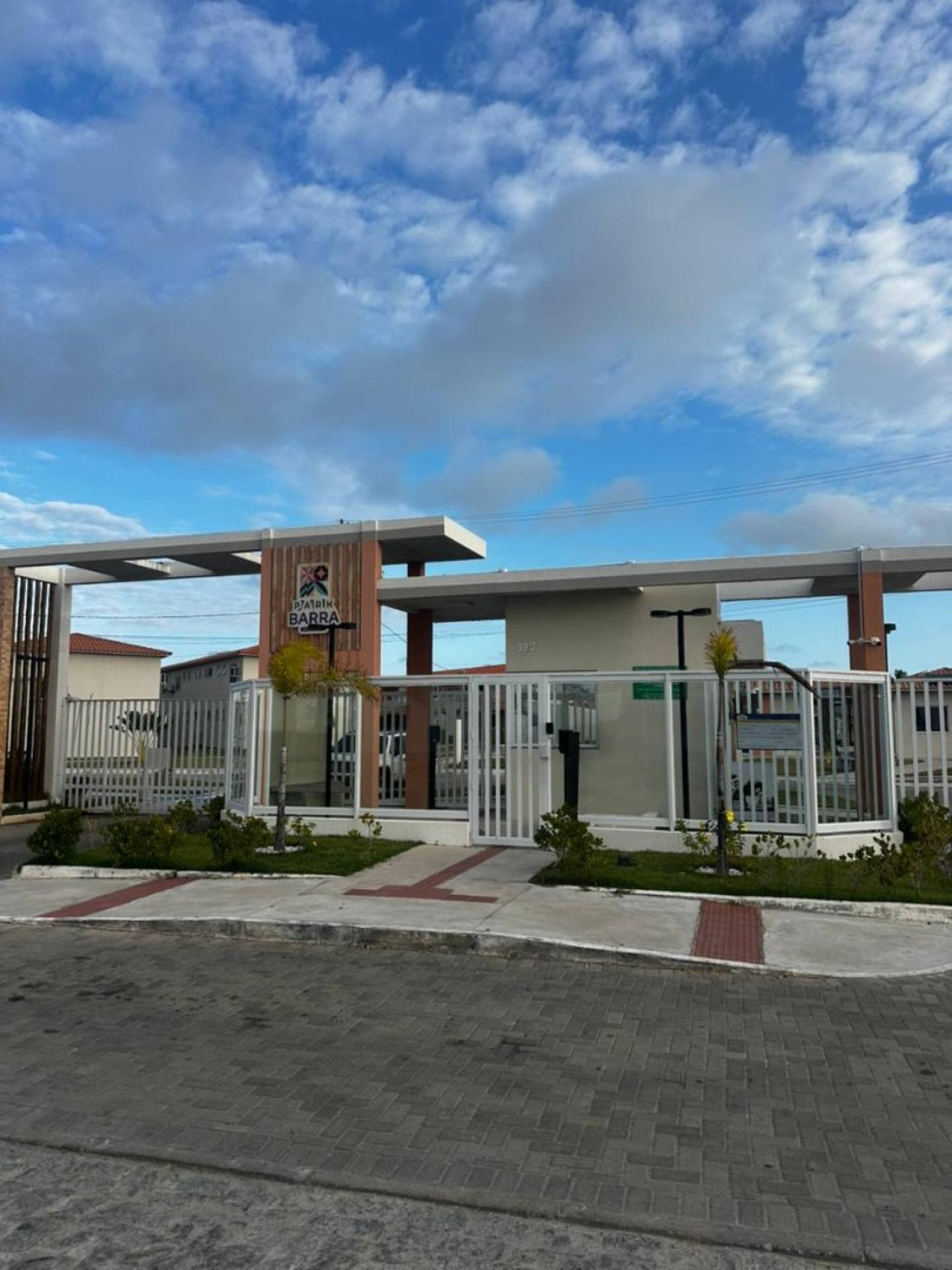 Alugo Apartamento Térreo No Park Barra Mais Viver.