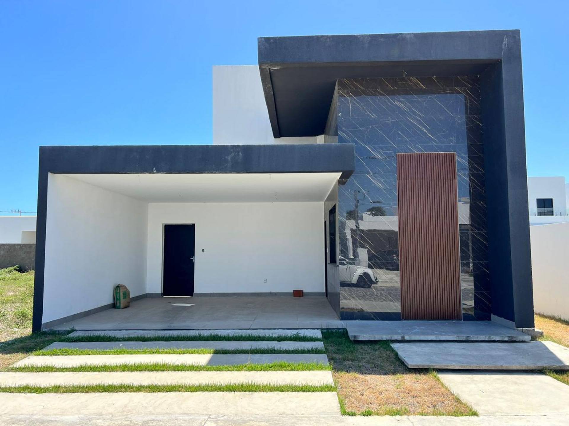 Casa à Venda na Barra dos Coqueiros – Condomínio Sol & Praia | 3 Suítes com Piscina e Área Gourmet