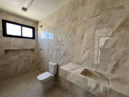Casa à Venda na Barra dos Coqueiros – Condomínio Sol & Praia | 3 Suítes com Piscina e Área Gourmet