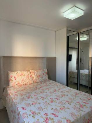 Apartamento 59M² À Venda No Condomínio Vila Verde Com 2/4 | Porteira Fechada