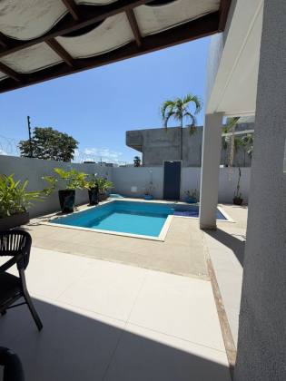 Casa com 360m² à Venda no Reserva Aruanã Residencial