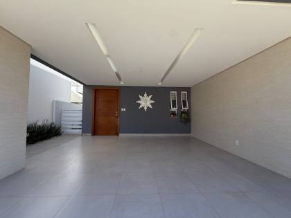Casa com 360m² à Venda no Reserva Aruanã Residencial