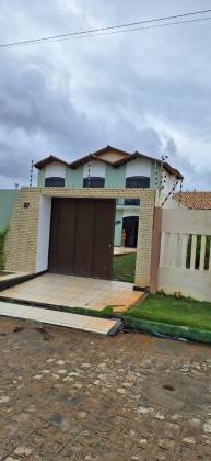 Casa com 450m² à venda com 3/4 sendo 1 suíte, na Caueira
