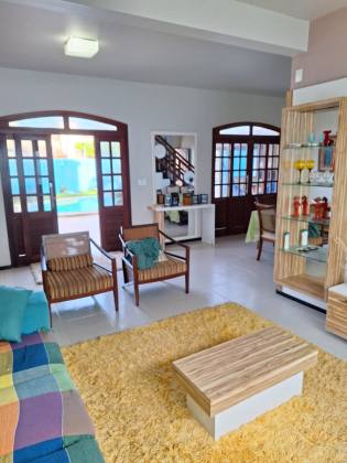 Casa com 450m² à venda com 3/4 sendo 1 suíte, na Caueira